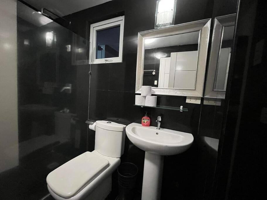 Kandi Big 1 Bedroom King Bed, Free Housekeeping, Wi-Fi Анхелес Екстер'єр фото